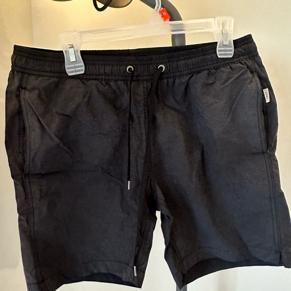 Onia Black Shorts Simple Design Men - Picture 2 of 6